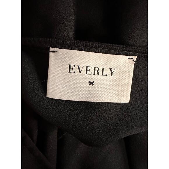 Everly women's dress black shift knee length long bell sleeves cocktail M - Picture 4 of 6